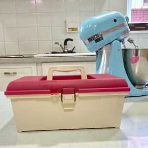 Wilton 1997 Cake Decorating Tool Caddy Maroon Top Ivory White Base